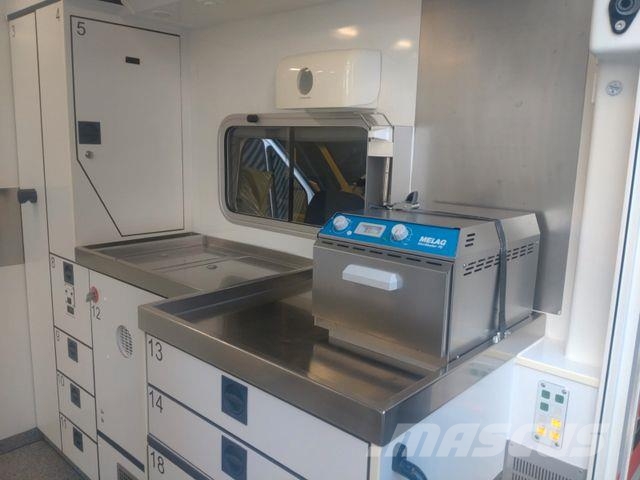 Mercedes-Benz RTW / Tierrettung / Tierarzt / OP Ambulancias