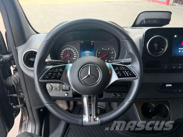 Mercedes-Benz SODIAK HORSE 2 Pferde Luxus Sprinter Dzīvnieku pārvadāšanas transports