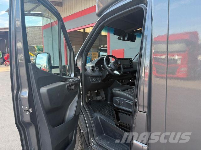Mercedes-Benz SODIAK HORSE 2 Pferde Luxus Sprinter Dzīvnieku pārvadāšanas transports