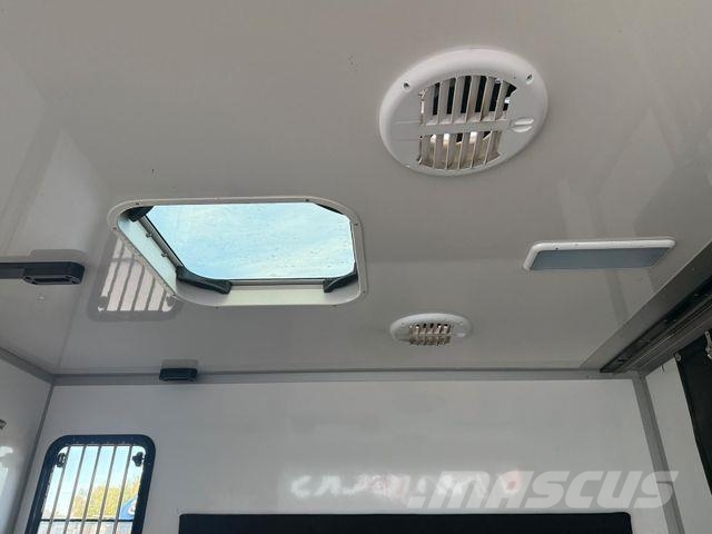 Mercedes-Benz SODIAK HORSE 2 Pferde Luxus Sprinter Dzīvnieku pārvadāšanas transports