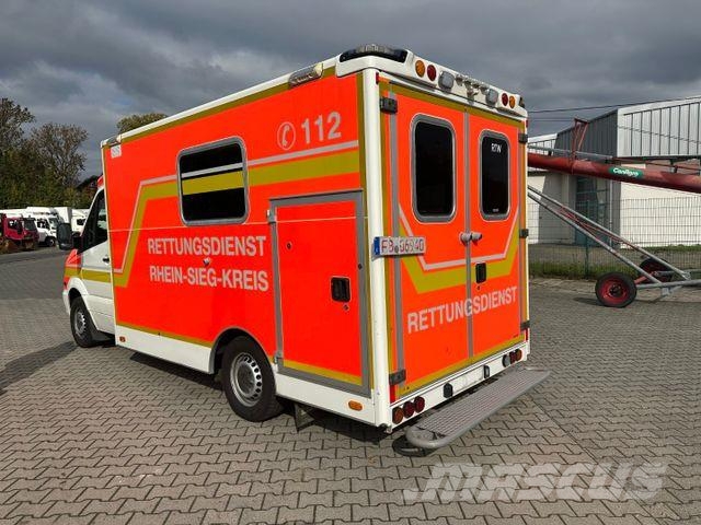 Mercedes-Benz Spinter 319 CDI **3 x Auf Lager** Ambulanssit