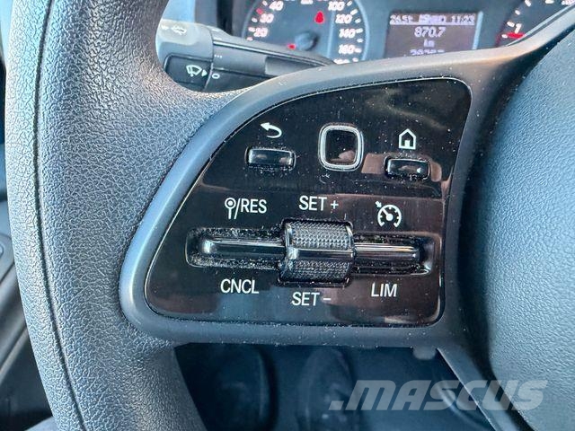 Mercedes-Benz Sprinter 215 CDI DoKa Klima AHK Camiones de caja de lona