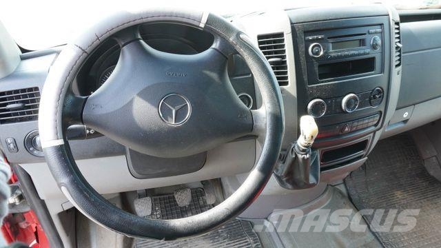 Mercedes-Benz Sprinter 215 CDI Kasten Pakettiautot