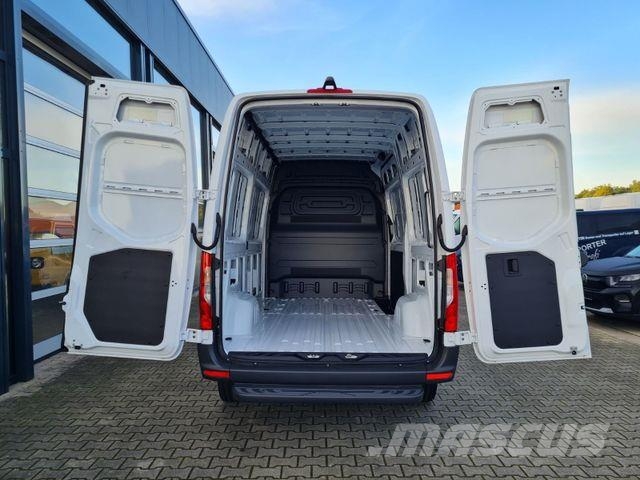 Mercedes-Benz Sprinter 317 Kasten RWD Pro L2H2 Dostavna vozila / kombiji