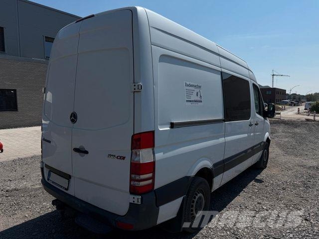 Mercedes-Benz Sprinter II Kasten 316 CDI mit AHK شاحنة مقفلة
