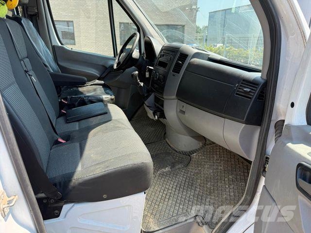Mercedes-Benz Sprinter II Kasten 316 CDI mit AHK شاحنة مقفلة