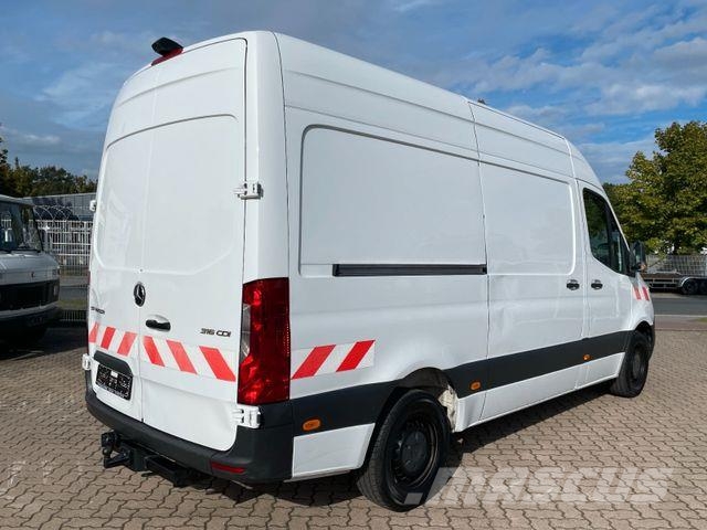 Mercedes-Benz Sprinter 316 CDI L2H2/ Autom./ AC/ Navi/ AHK 3.5 Gesloten bedrijfswagens