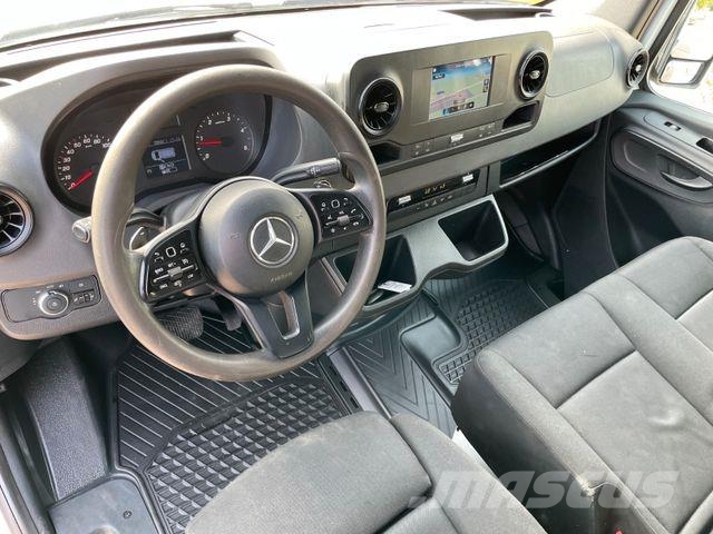 Mercedes-Benz Sprinter 316 CDI L2H2/ Autom./ AC/ Navi/ AHK 3.5 Gesloten bedrijfswagens