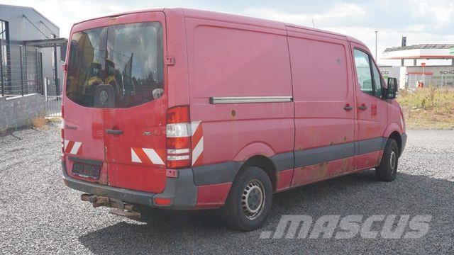 Mercedes-Benz Sprinter 215 CDI Kasten Pakettiautot