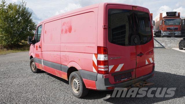 Mercedes-Benz Sprinter 215 CDI Kasten Pakettiautot