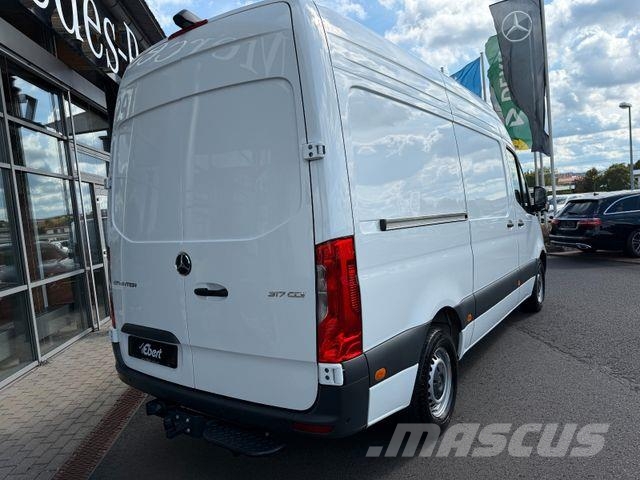Mercedes-Benz Sprinter 317 CDI 9G 3665 AHK3,5to Schwingsitz Pakettiautot