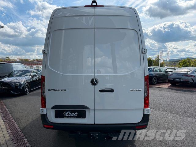 Mercedes-Benz Sprinter 317 CDI 9G 3665 AHK3,5to Schwingsitz Pakettiautot