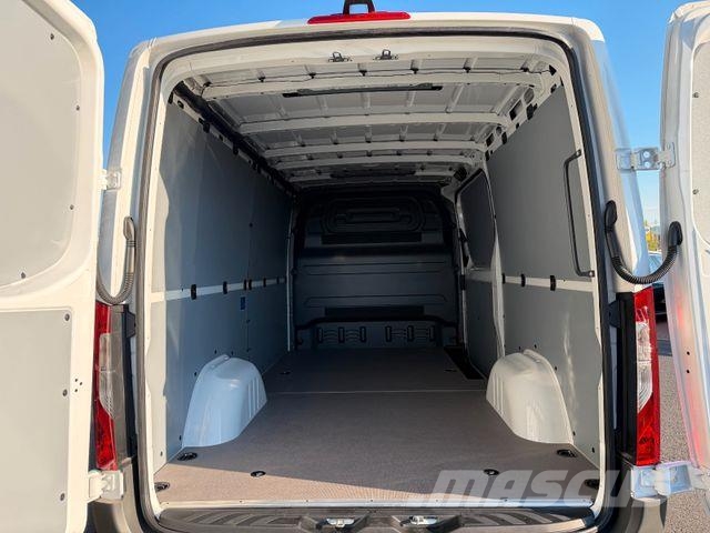 Mercedes-Benz Sprinter 317 CDI 3665 9G Flach AHK3,5t DISTRONIC Varevogne