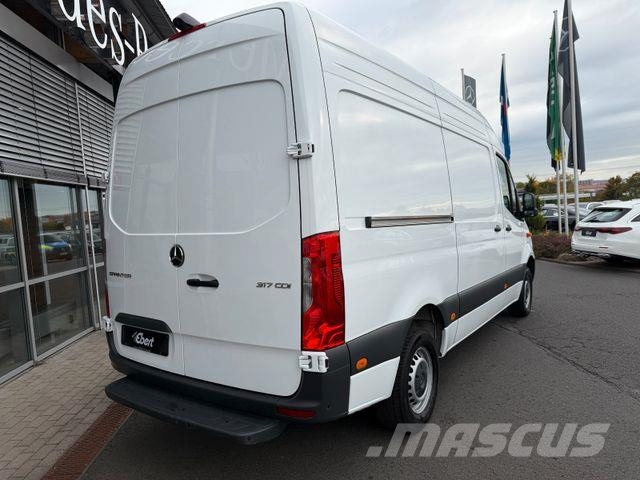 Mercedes-Benz Sprinter 317 CDI 9G 3665 Kamera LED Schwingsitz شاحنة مقفلة