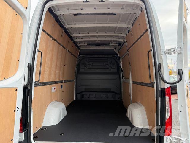 Mercedes-Benz Sprinter 317 CDI 9G 3665 Kamera LED Schwingsitz شاحنة مقفلة