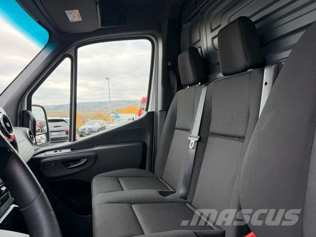 Mercedes-Benz Sprinter 317 CDI 9G 3665 Kamera LED Schwingsitz شاحنة مقفلة