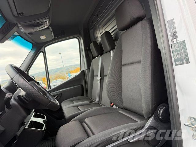 Mercedes-Benz Sprinter 317 CDI 9G 3665 Kamera LED Schwingsitz شاحنة مقفلة