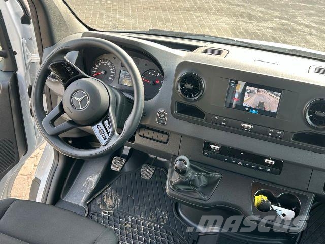 Mercedes-Benz Sprinter 311 Mobility 23 LIFT KLIMAT Rollstuhl Minibuses