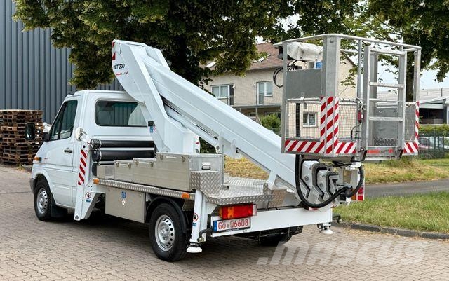 Mercedes-Benz SPRINTER 311 - WUMAG WT 200 - 32 TKm - 1. Hand Pacēlāji uz automašīnas bāzes