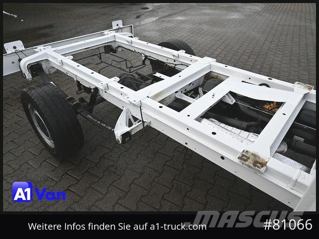 Mercedes-Benz Sprinter 317 Fahrgestell, Klima, Tempomat, ZV Camiones con chasís y cabina