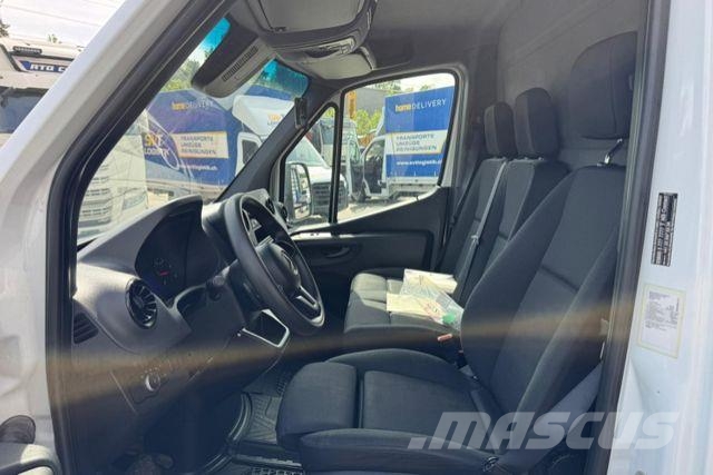 Mercedes-Benz Sprinter 317CDI 4x2 Camiones de caja de lona