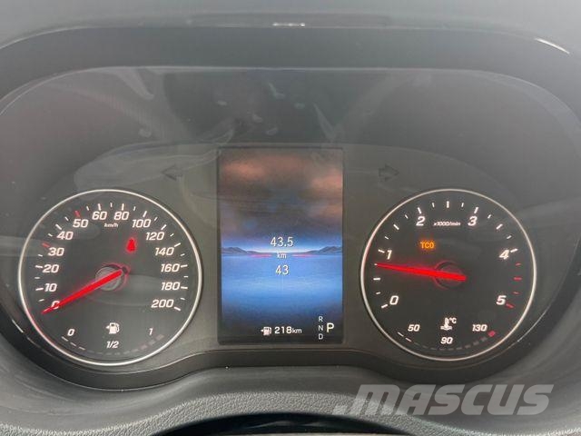 Mercedes-Benz Sprinter 319 CDI 4x4 Klima AHK DISTRONIC Panel vanlar