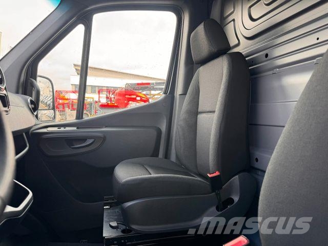 Mercedes-Benz Sprinter 419 (319) CDI 4x4 3665 Klimaautomatik Furgonetas cerradas