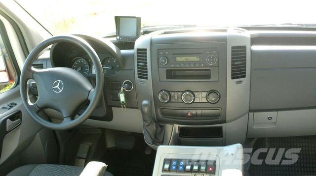 Mercedes-Benz Sprinter 516 WAS 12 Monate Garantie // Ambulanssit