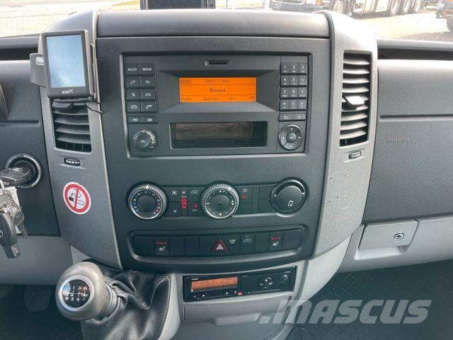 Mercedes-Benz Sprinter 516 CDI DoKa 4X4/ ZG3/ AC/ AHK 3.0t/ E6 Camión con caja abierta
