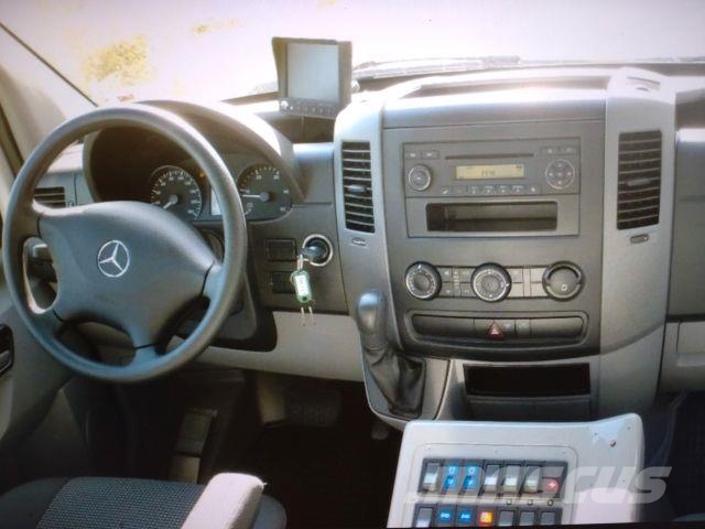 Mercedes-Benz Sprinter 519 ATM 0km / Power Load / Garantie 救急車