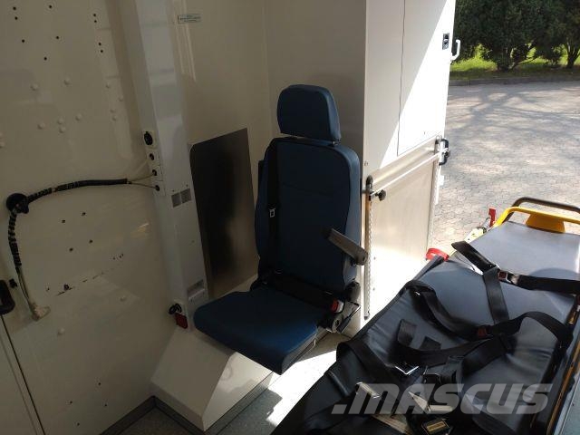 Mercedes-Benz Sprinter 519 / ATM 0km 4x on Stock 救急車