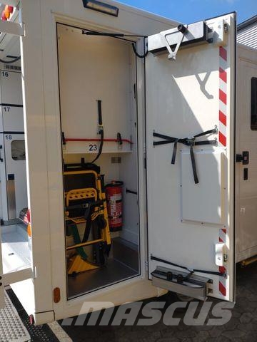 Mercedes-Benz Sprinter 519 / ATM 0km 4x on Stock Ambulanssit