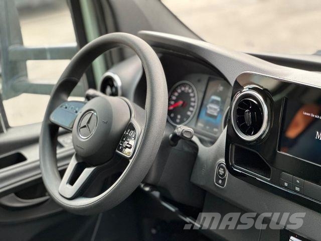 Mercedes-Benz Sprinter 519 CDI CAZOO Sportwagentransporter 運輸車輛