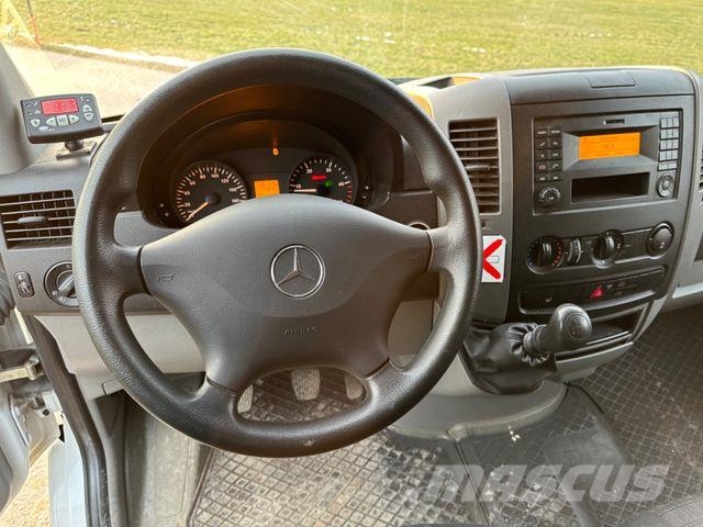 Mercedes-Benz Sprinter Kühlkasten 313 CDI Hoch Mittel بدرجة حرارة قابلة للضبط