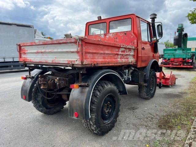 Mercedes-Benz Unimog U 424 2-Achs Allradkipper Front+Heckhydra Kipper