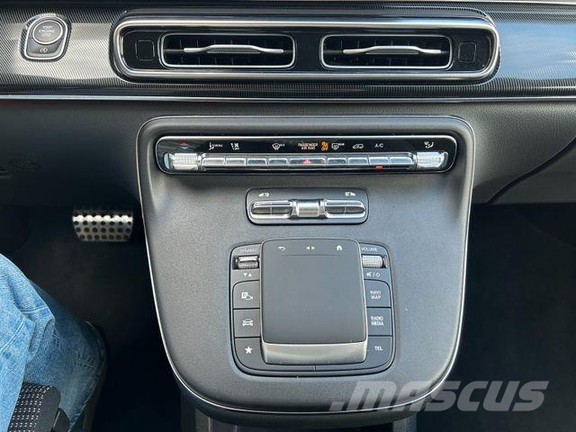 Mercedes-Benz V 220 d STYLE AHK2,5to DISTRONIC 360 MULTIBEAM Furgonetas cerradas