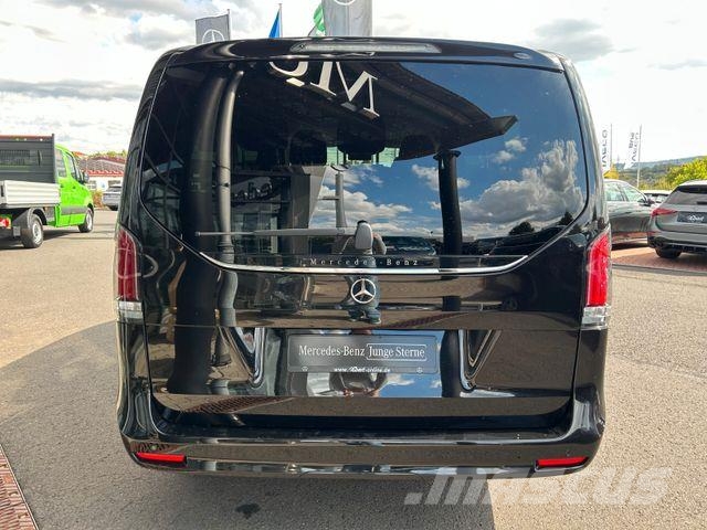 Mercedes-Benz V 220 d STYLE AHK2,5to DISTRONIC 360 MULTIBEAM Furgonetas cerradas