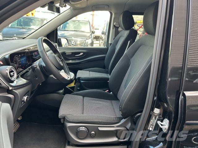 Mercedes-Benz V 220 d STYLE AHK2,5to DISTRONIC 360 MULTIBEAM Furgonetas cerradas