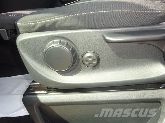 Mercedes-Benz V 250d lang 190PS 9G-Tronic Navi LED ACC AHK Furgonetas cerradas