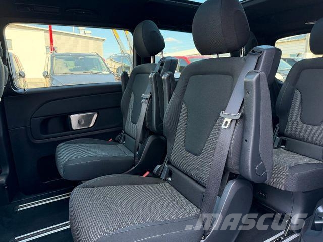 Mercedes-Benz V 300 d STYLE AMG 4MATIC AIRMATIC DISTRONIC Pano شاحنة مقفلة