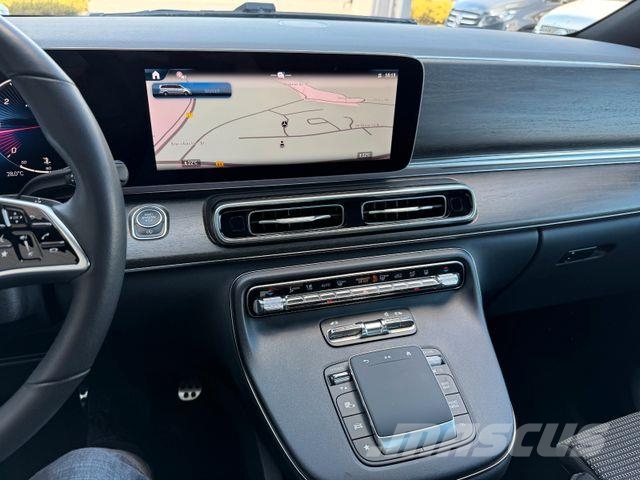 Mercedes-Benz V 300 d STYLE AMG 4MATIC AIRMATIC DISTRONIC Pano شاحنة مقفلة