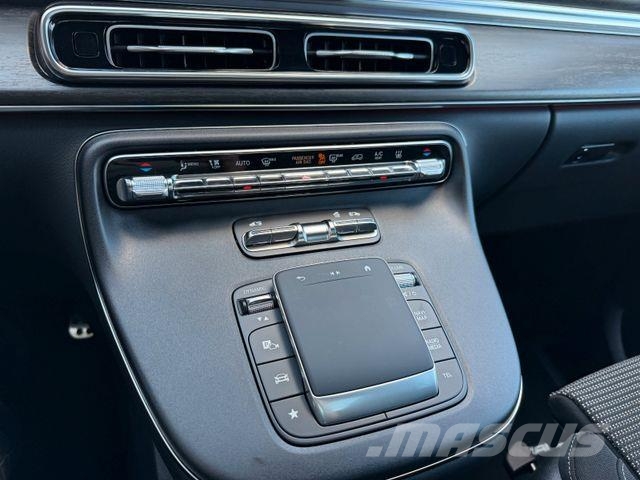 Mercedes-Benz V 300 d STYLE AMG 4MATIC AIRMATIC DISTRONIC Pano شاحنة مقفلة