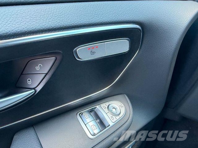 Mercedes-Benz V 300 d STYLE AMG 4MATIC AIRMATIC DISTRONIC Pano شاحنة مقفلة