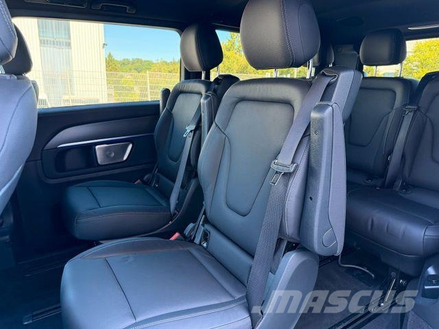 Mercedes-Benz V 300 d AVA 4MATIC AMG AHK2,5 DISTRONIC Standh Furgonetas cerradas