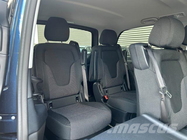 Mercedes-Benz V 300 d STYLE DISTRONIC Stdheiz AHK2,5to 360 Furgonetas cerradas