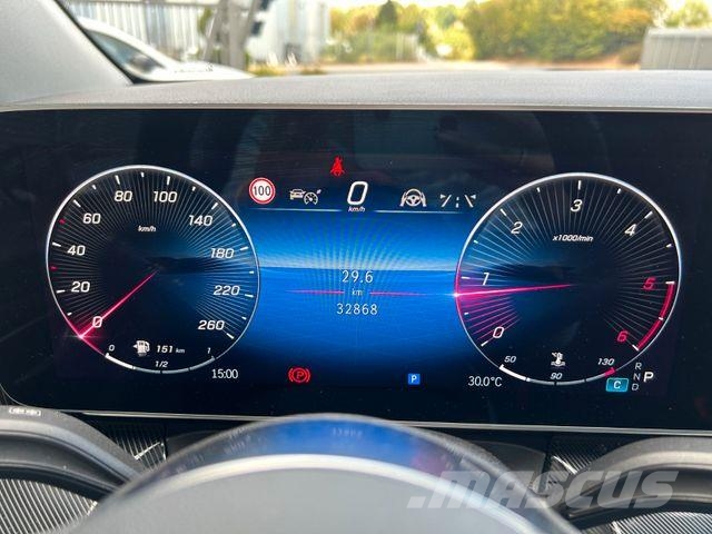 Mercedes-Benz V 300 d STYLE DISTRONIC Stdheiz AHK2,5to 360 Furgonetas cerradas