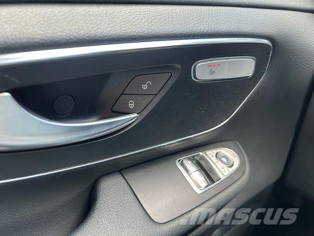 Mercedes-Benz V 300 d STYLE DISTRONIC Stdheiz AHK2,5to 360 Furgonetas cerradas