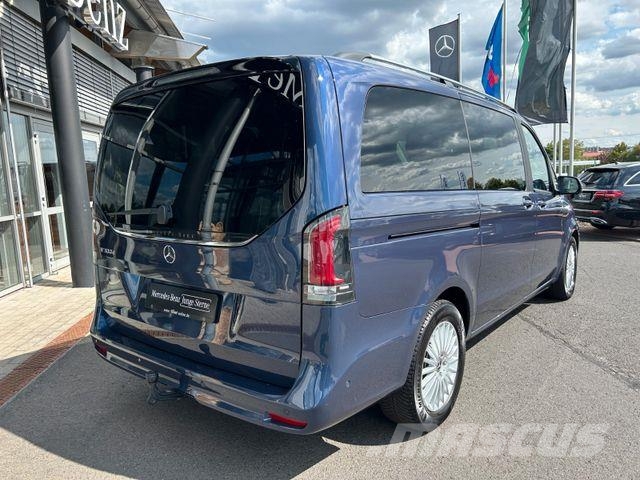 Mercedes-Benz V 300 d STYLE DISTRONIC Stdheiz AHK2,5to 360 Furgonetas cerradas