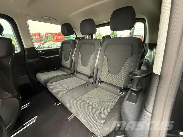 Mercedes-Benz V 300 d STYLE 4MATIC AHK2,5t DISTRONIC MULTIBEAM Panel vanlar