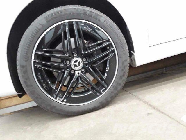 Mercedes-Benz V 300 d 4MATIC EXCLUSIVE AMG Panorama AHK2,5to Lieferwagen
